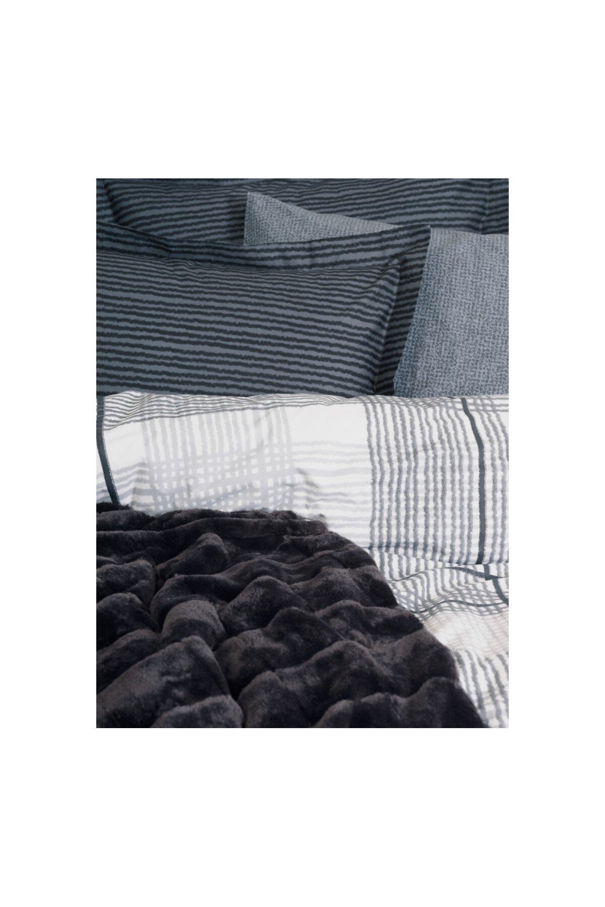 Cotton Box Çift Kişilik Trim Battaniyeli Nevresim Takımı Smooth Siyah