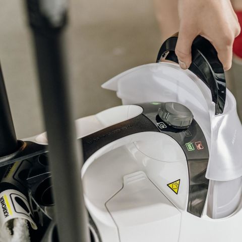 Karcher SC 5 EasyFix Iron Plug Buharlı Temizlik Makinesi