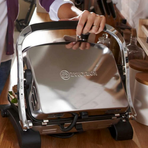 Korkmaz Dayanıklı Tostkolik Granit Tost Makinesi Inox/Siyah Parlak Renk A328-05