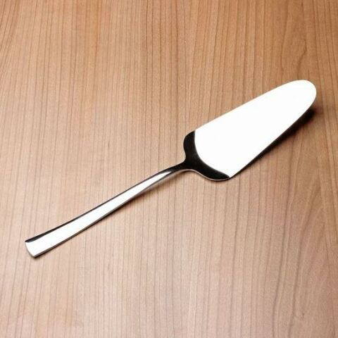 Nehir Deniz, Çelik Servis Spatula Kürek